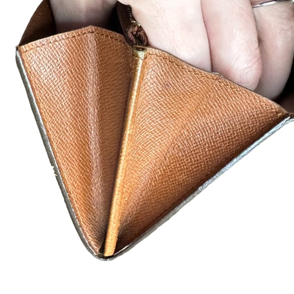 Louis Vuitton Vintage Monogram Coated Canvas Sarah Wallet - Picture 12 of 16